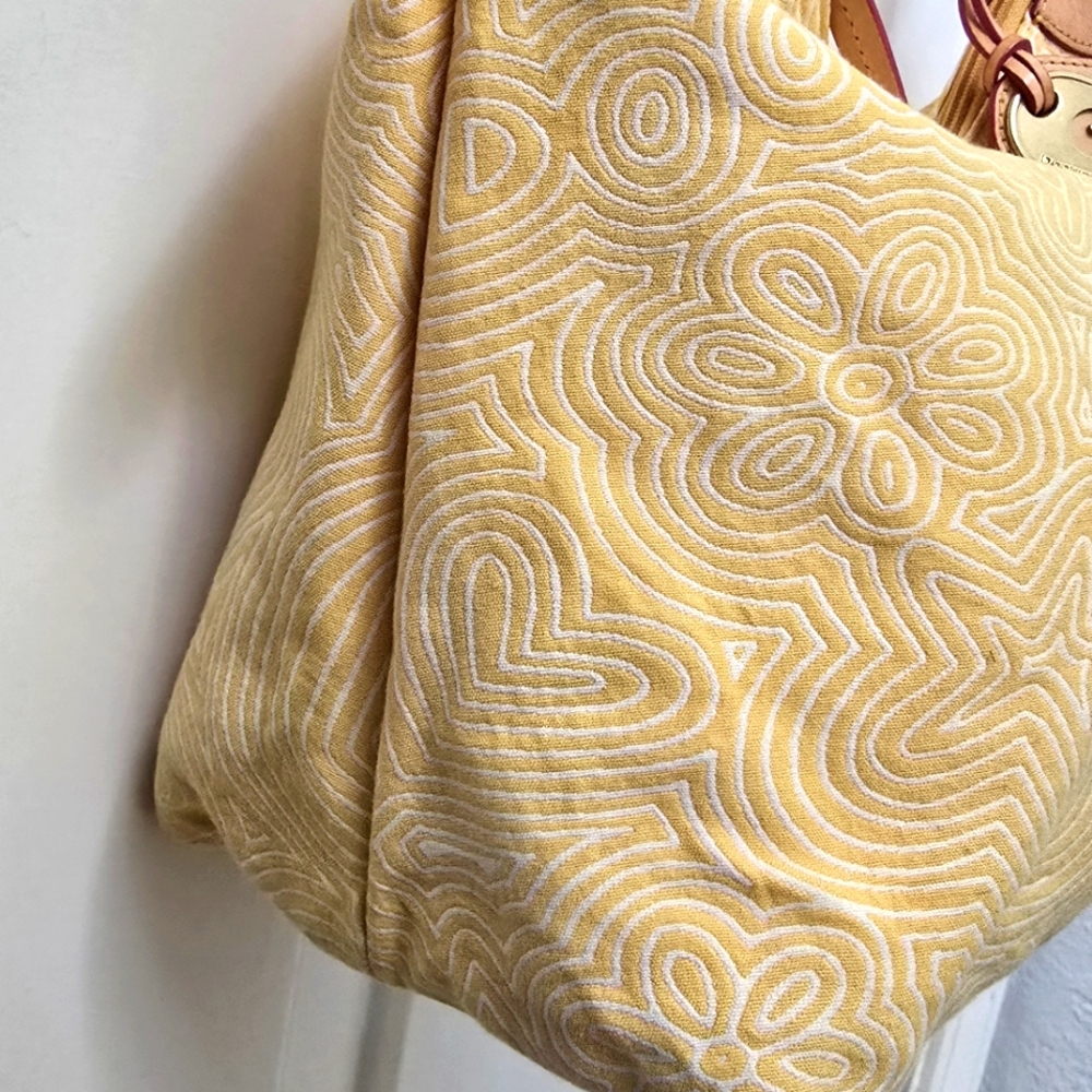Dooney and Bourke cotton fabric hobo-NWOT - Picture 5 of 17